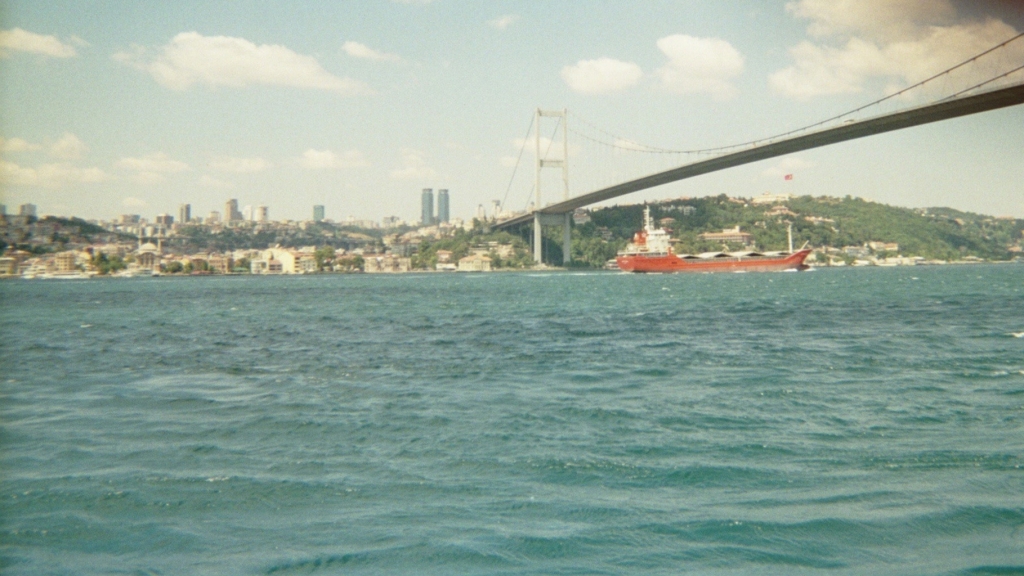 Skaliertes Bild 02_014_12A_Bosporus_mit_Bruecke_vom_Ostufer_Istanbul.jpg 