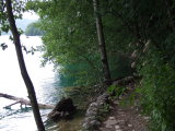 Vorschaubild dscf_F30-2_012381_Nationalpark_Plitvicer_Seen_-_Pfad_scharf_am_Ufer_des_Jezero_Kozjak_bearb.jpg 